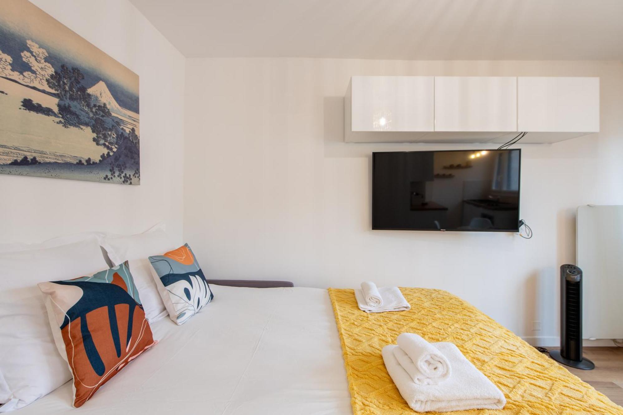 Amazing - Location Near The Metro, Modern Amenities And Style Appartement *
